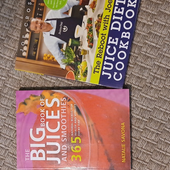 Juicing book - Picture 1 of 3